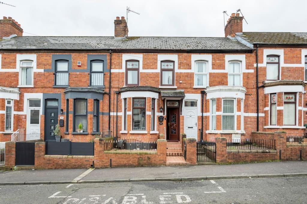 Central Belfast Town House מראה חיצוני תמונה